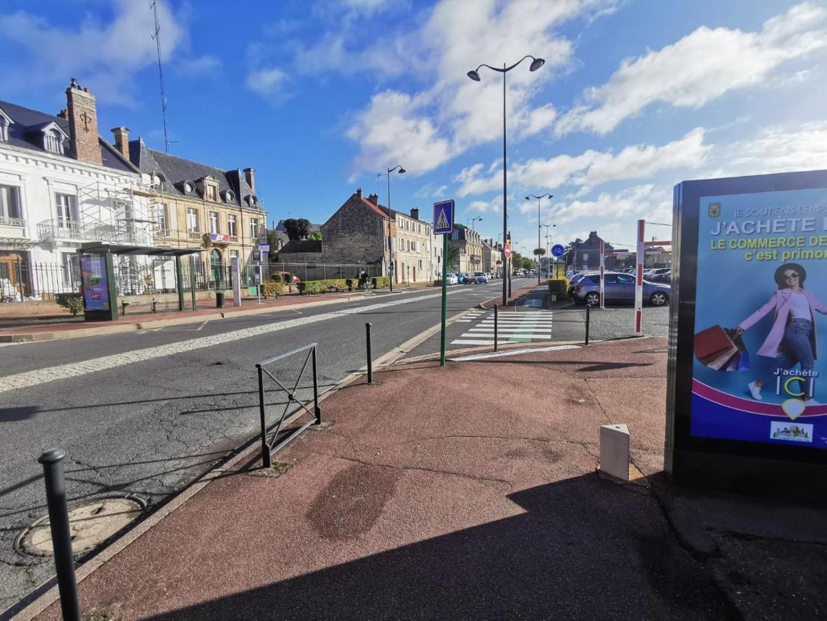 Bel Appartement Prés de la gare RER C -REFAIT A NEUF -spacieux 4 pièces Étampes Esterno foto